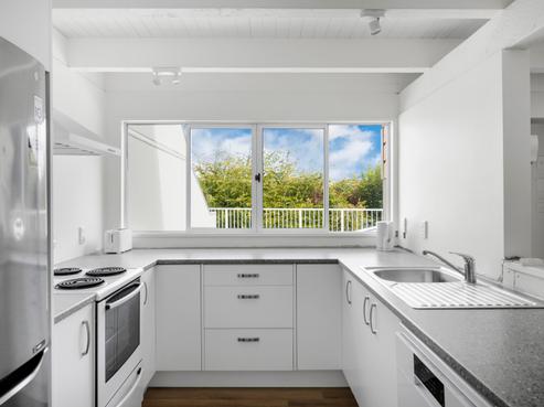 5B Anderson Heights, Queenstown Central