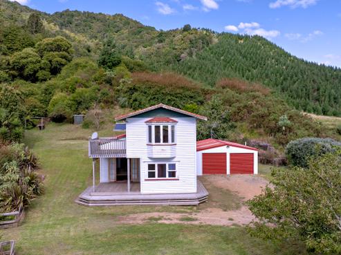 209 Tirohanga Road, Opotiki and Surrounds