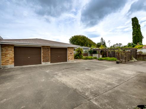 12 Mill Road, Clive