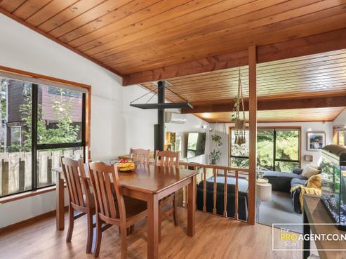 23 Victory Road, Laingholm