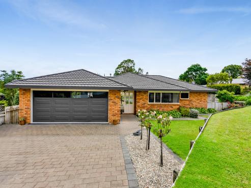 25 Ashmore Drive, Frankleigh Park