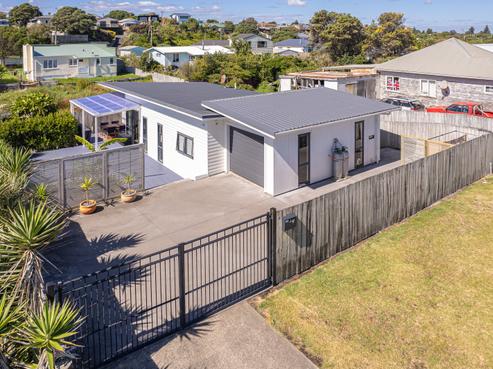 47 Seafront Road, Castlecliff