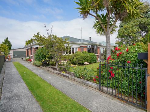 19 Lowe Street, Avenal