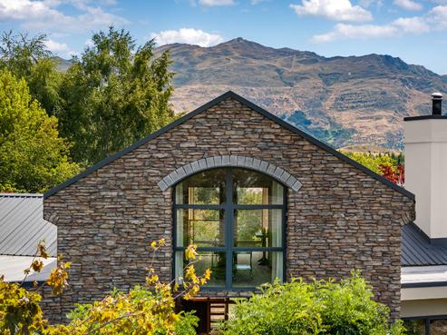 10 Enstone Lane, Lower Shotover
