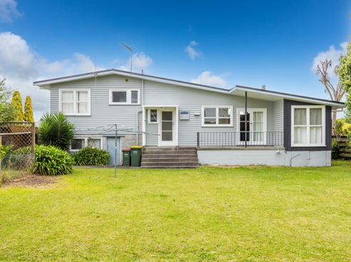 16 Leeds Street, Silverdale