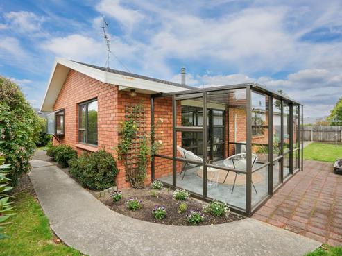 4 Catherine Street, Windsor