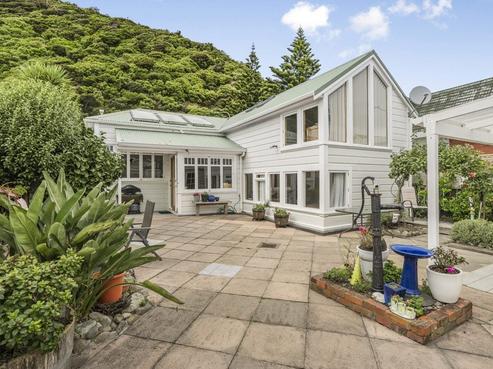 230 Muritai Road, Eastbourne