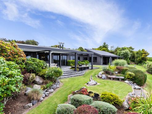 15 Cameron Drive, Acacia Bay
