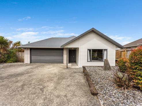 29 James Nairn Grove, Riverstone Terraces