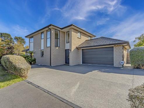 2 Kieran Grove, Wigram