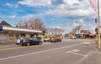 Papanui - High Profile Corner Position!