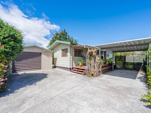 1010B Rata Street, Mahora