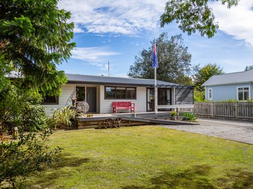 210 Main Street, Greytown