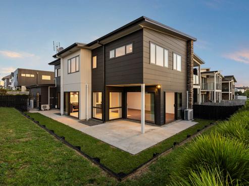 1/60 Hayfield Way, Karaka