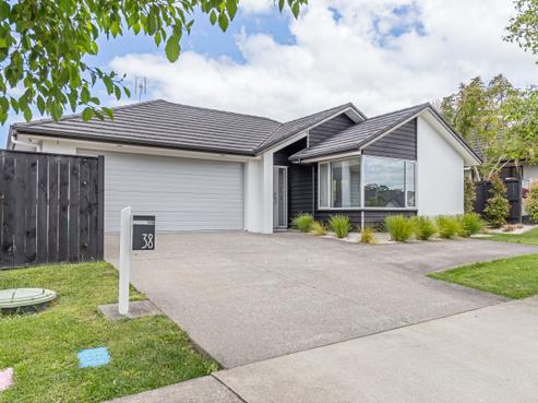 38 Bartlett Drive, Silverdale