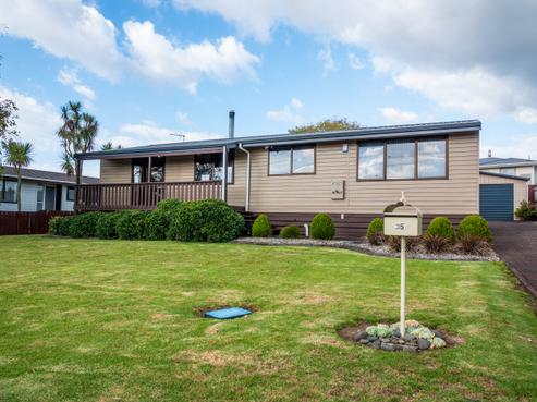 35 Barnhill Crescent, Pahurehure