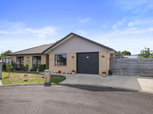 8 Phoenix Court, Otaki