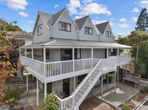 16 Hood Street, Wakari