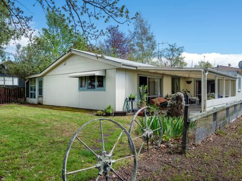 3/211 Taupahi Road, Turangi