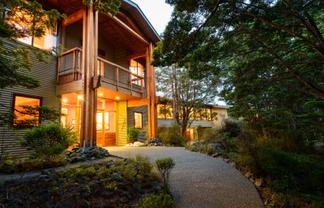 Wilderness Lodge Arthurs Pass & Cora Lynn Station