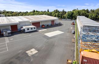 Bulk storage with yard space