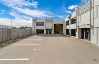 Warehouse/Office Close to the CBD