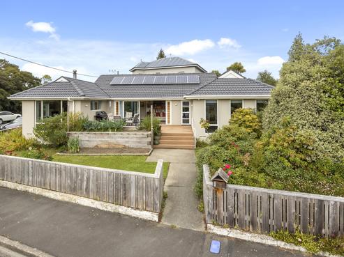78 Pacific Street, Roslyn