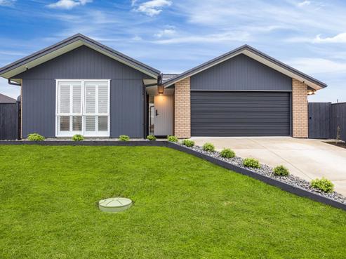 8 Tahuna Minhinnick Drive, Glenbrook