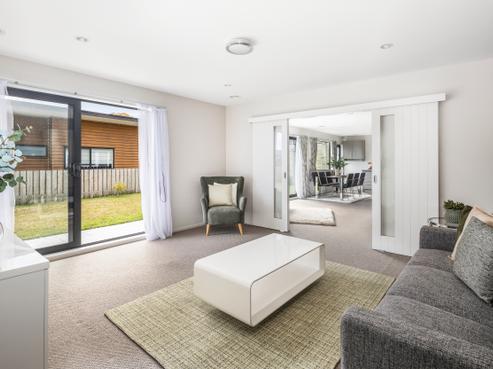 78 Woodridge Drive, Woodridge