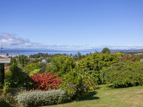 10 Kahurangi Drive, Rangatira Park