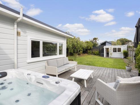 36 Oroua Street, Eastbourne