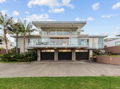 25 Courtneys, West Harbour