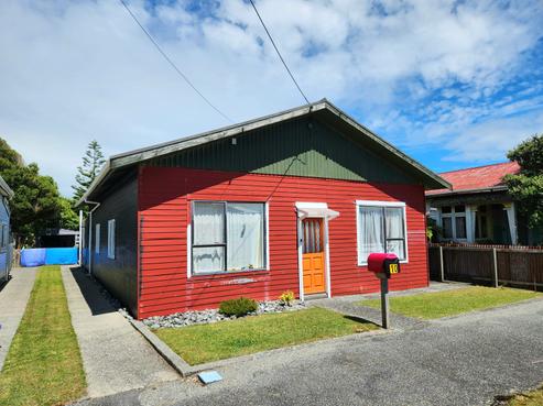 10 O'Grady Street, Blaketown