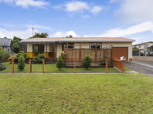 110A Waverley Place, Whangamata