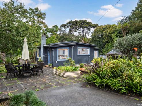 69 Warner Park Avenue, Laingholm