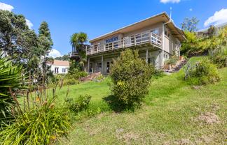 197 Beach Road, Campbells Bay