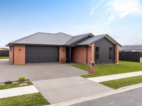 18 Bond Street, Springlands