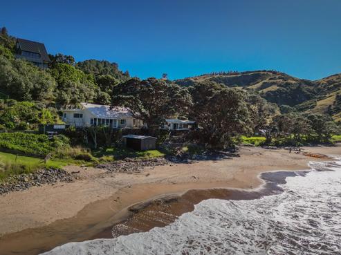 284 Matapaua Bay Road, Opito Bay