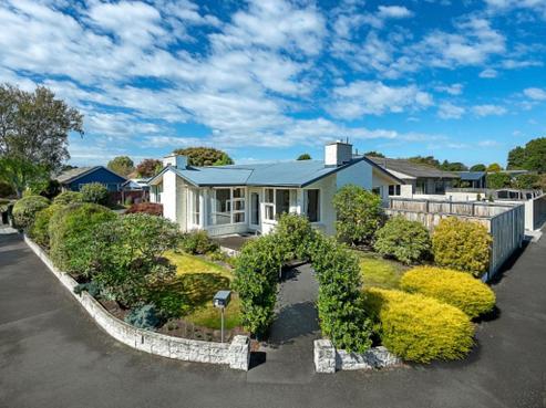 13 Woodbury Street, Avonhead