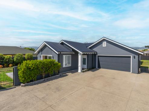 16 Taranui Way, Paraparaumu Beach