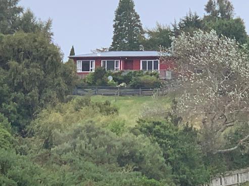 42 Pounawea Road, Owaka