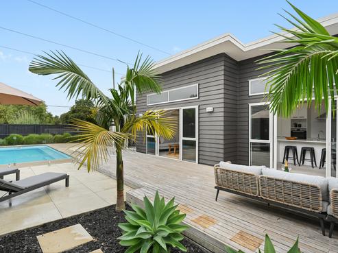 18 Briar Rose Court, Huntington