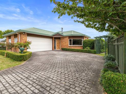 31 Cate Road, Rototuna North