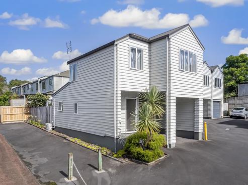 8/30 John Jennings Drive, Oteha