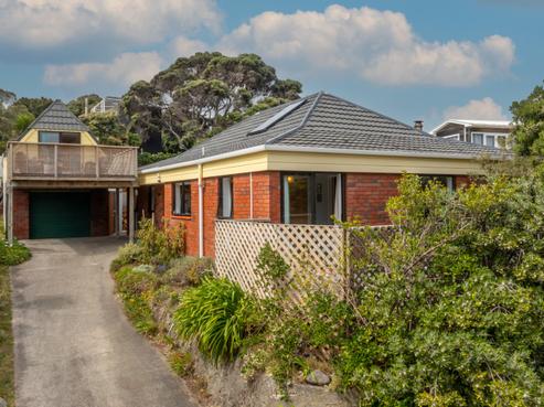 101 The Esplanade, Raumati South