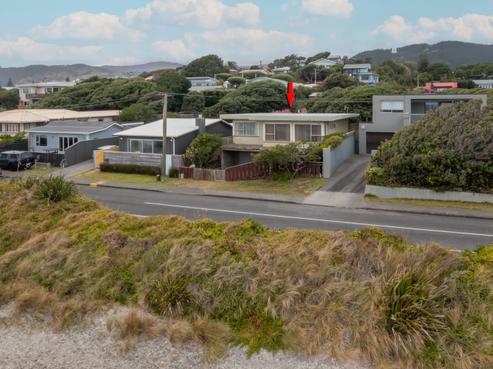 120 The Parade, Paekakariki