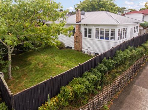 660 Mount Albert Road, Royal Oak