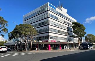 AFFORDABLE LEVEL THREE OFFICE SUITE
