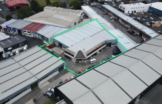 CBRE | Functional 970sqm Warehouse in East Tamaki