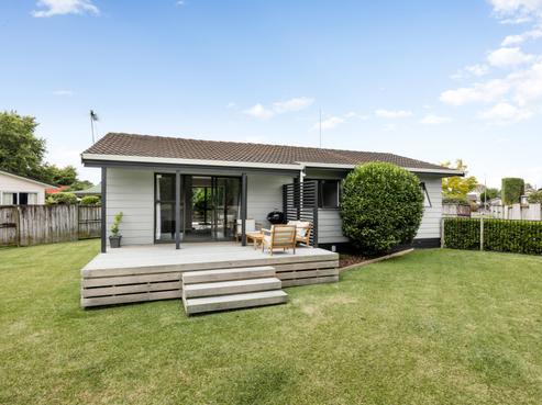10 Cromwell Drive, Fitzroy